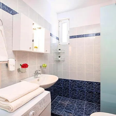 Kermes Heated Pool Villa *