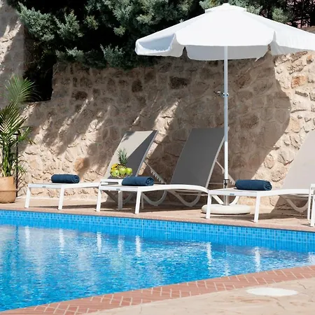 וילה Kermes Heated Pool *