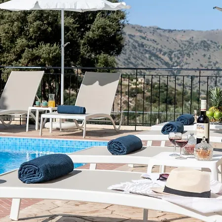 וילה Kermes Heated Pool Kournás