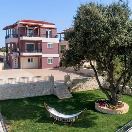 Kermes Heated Pool וילה Kournás